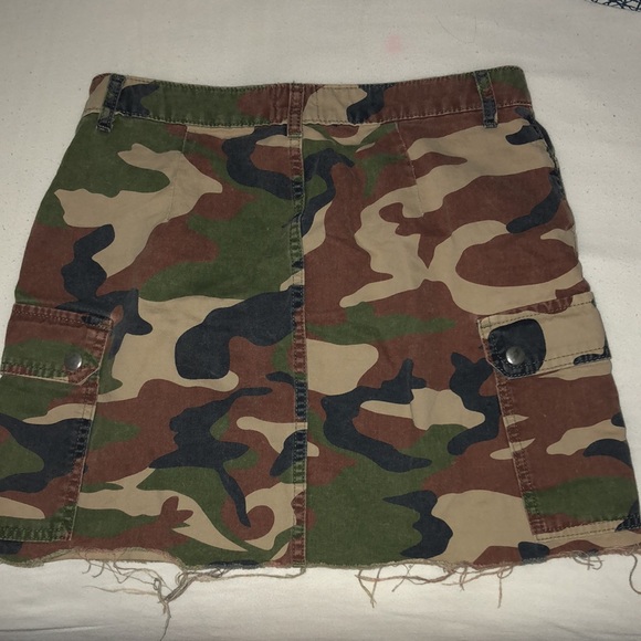 Camo skirt - Picture 2 of 2